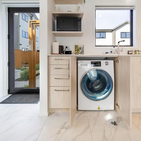 Serenity By The Sea: Coastal Escape1 Bed 1 Bath Christchurch Exterior photo